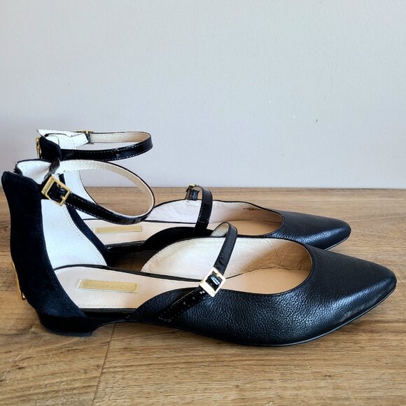 Louise et Cie Shoes - Louise et Cie made in Italy black leather flat shoes with zipper on the back.